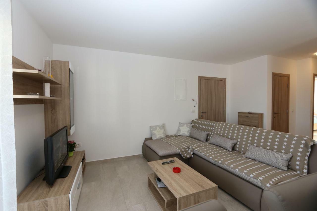 Apartment Samsa Mirica Čižići エクステリア 写真