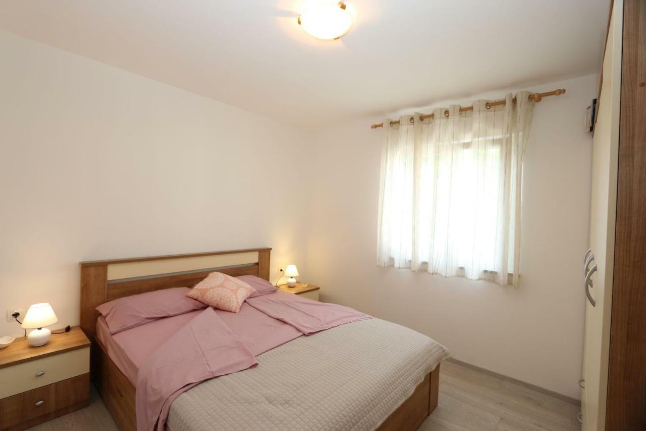 Apartment Samsa Mirica Čižići エクステリア 写真