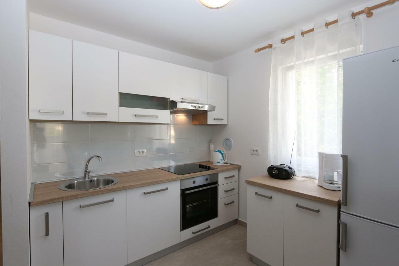 Apartment Samsa Mirica Čižići エクステリア 写真